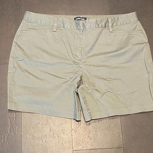 Lands' End Women's Mid Rise 7" Chino Shorts 16
